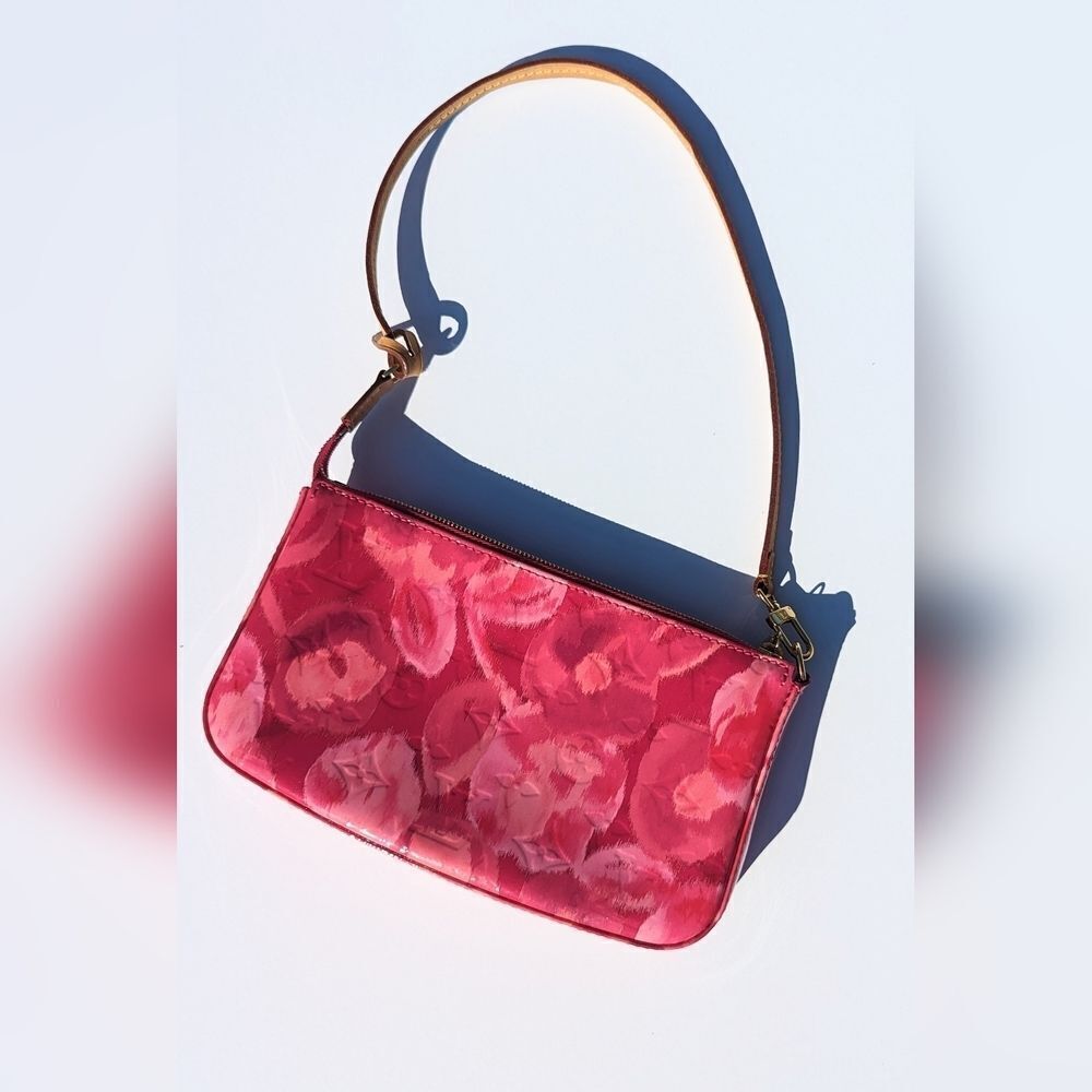 Louis Vuitton Vernis Ikat Flower Pochette